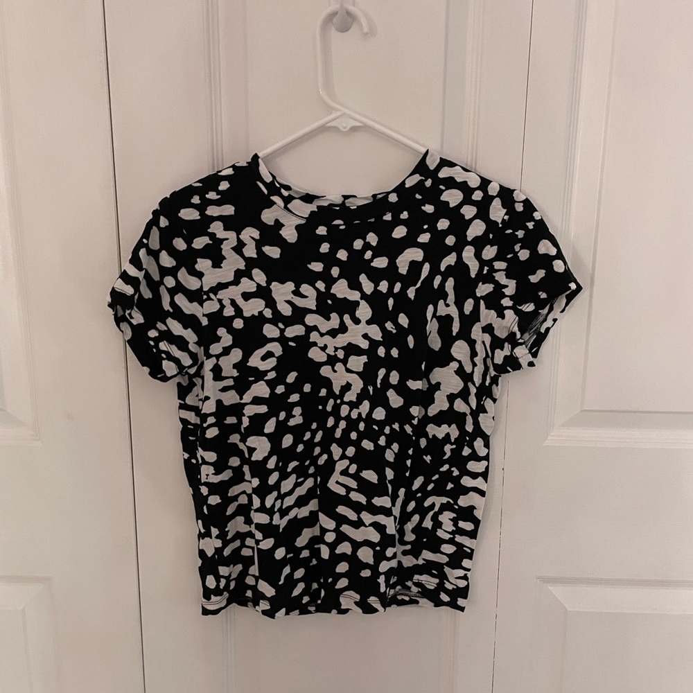 SANCTUARY - White spotted black tee